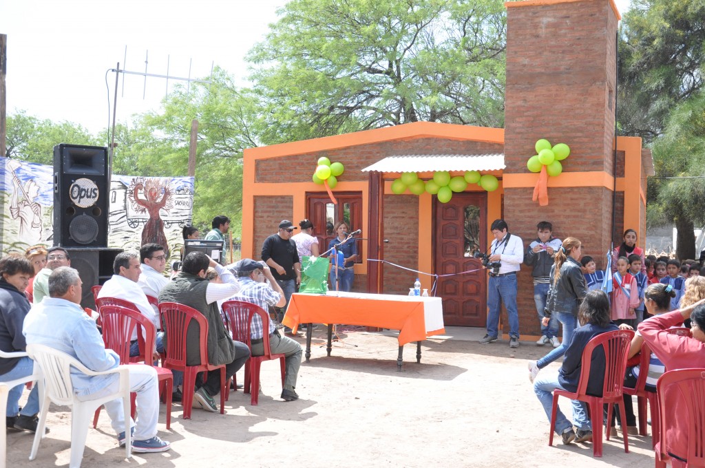 Inauguraron viviendas en el departamento Moreno