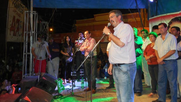 Fantoni anunció un aumento salarial para los municipales de Quimilí