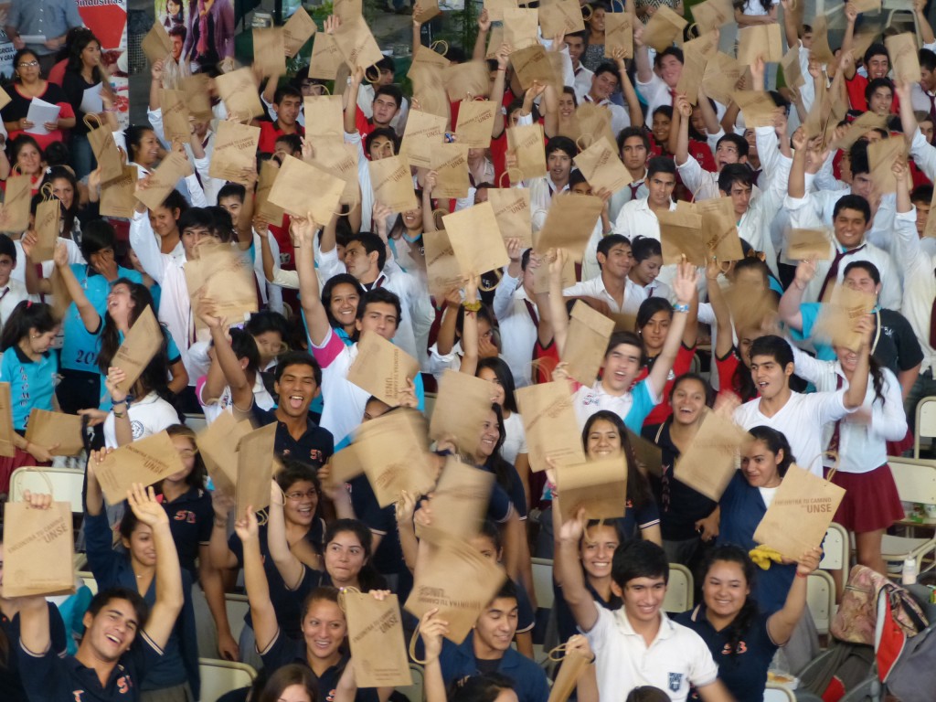 La Unse realizó una Feria Universitaria en Monte Quemado