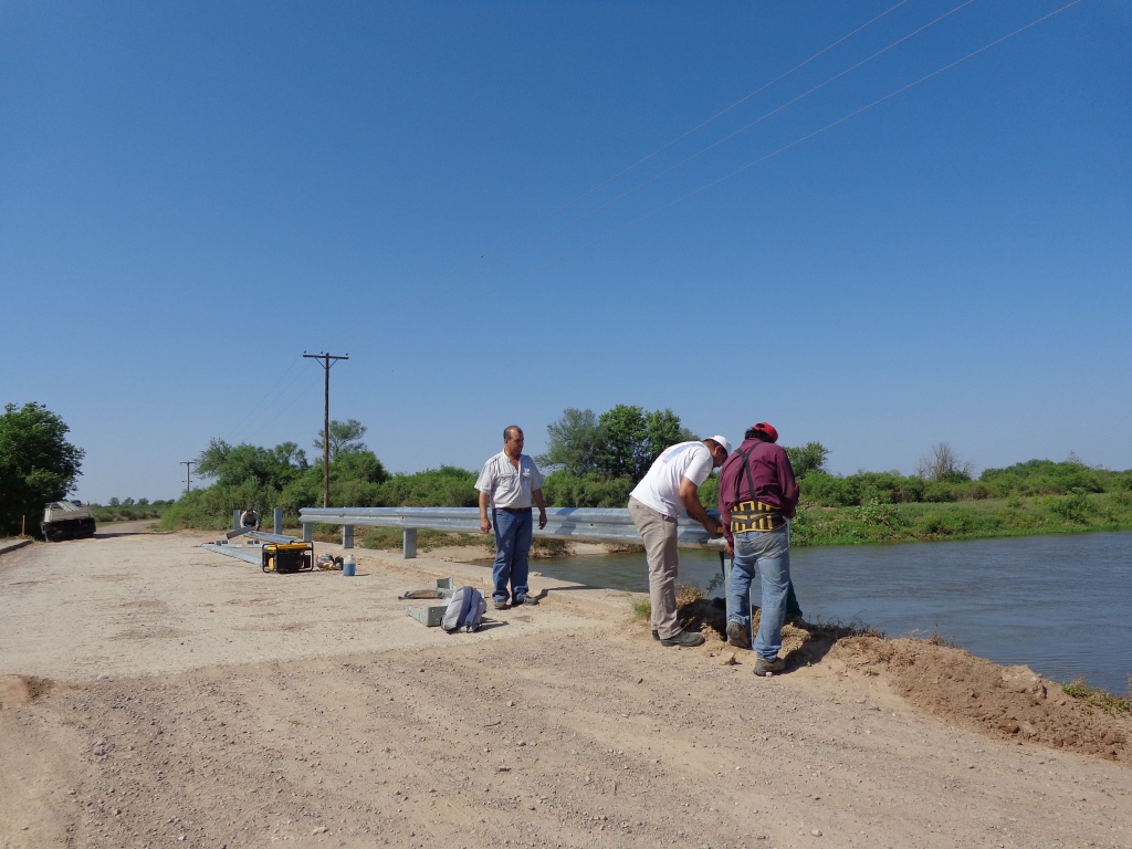 Refuerzan la seguridad en un puente del Jume Esquina