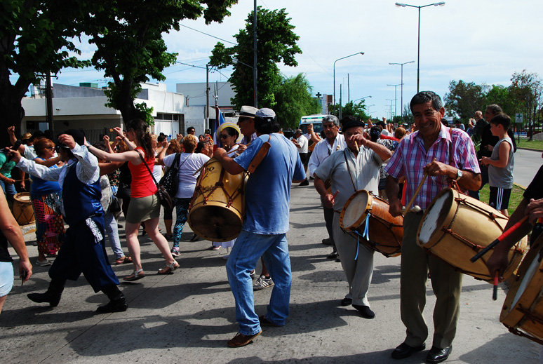 Baile y música en la Fiesta de los Provincianos de Berisso