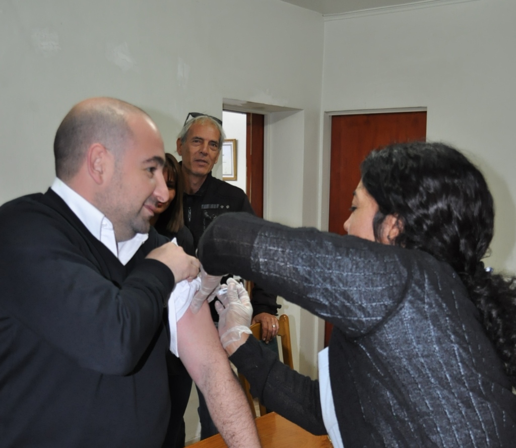Iniciaron campaña de vacunación antigripal para municipales bandeños