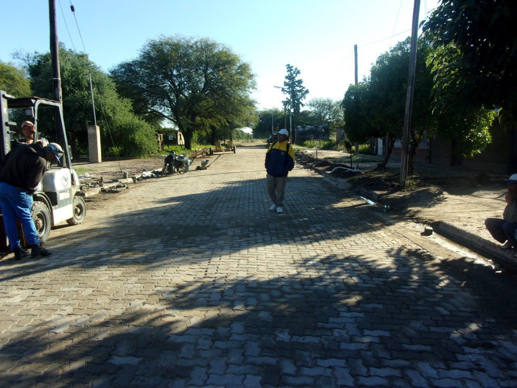 Avanza el plan de pavimentación en los barrios beltranenses