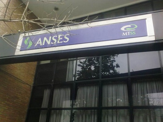 Anses atenderá este sábado sólo a jubilados y pensionados con turno previo Anses atenderá este sábado sólo a jubilados y pensionados con turno previo