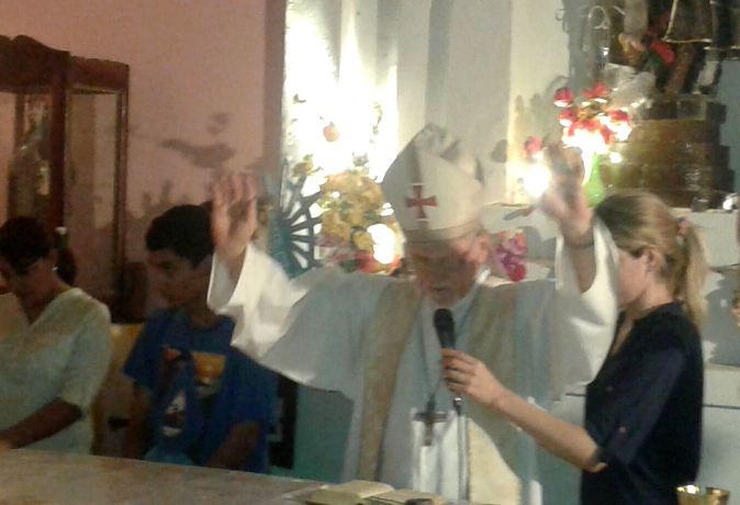 Antajé recibió la histórica visita de Monseñor Bokalic