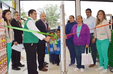 Mirolo participó de la apertura del local de Vea en la ciudad