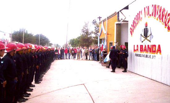 La comuna participó de la apertura de la Escuela de Bomberos Voluntarios