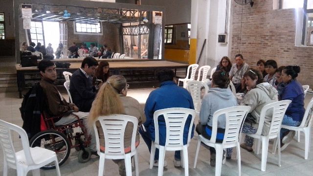 Importante concurrencia al grupo terapéutico de padres de niños con discapacidad