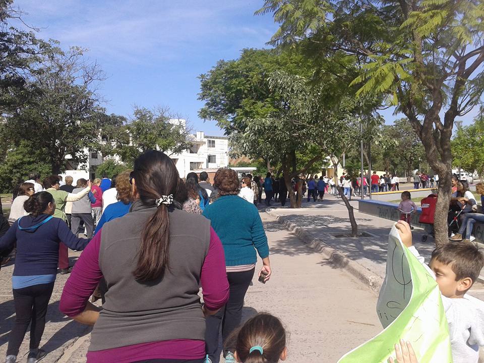 Por tercera vez, vecinos del Autonomía marchan contra la inseguridad