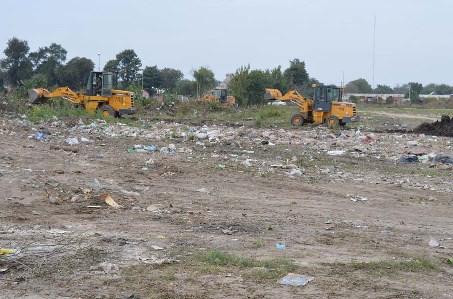 La comuna bandeña continúa combatiendo basurales