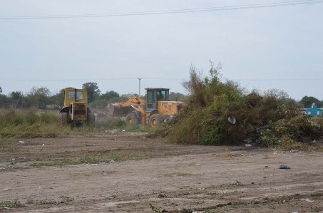 Continúan los trabajos para combatir basurales en propiedades privadas