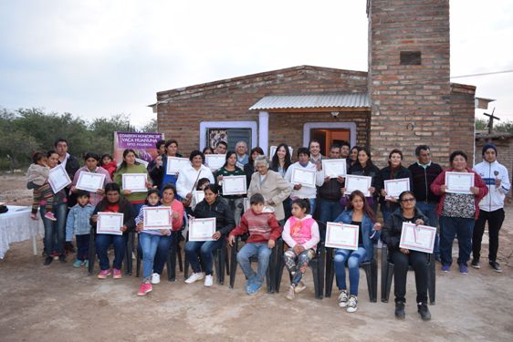Más familias de Figueroa se beneficiaron con las viviendas sociales