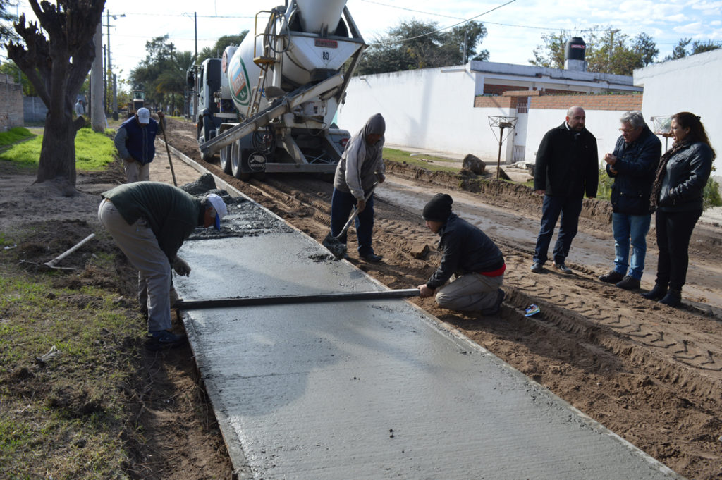 La comuna bandeña avanza en obras de mejoras integral para el barrio Los Lagos