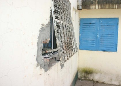 Nuevo ataque vandálico en el jardín de infantes municipal del barrio Sarmiento Nuevo ataque vandálico en el jardín de infantes municipal del barrio Sarmiento