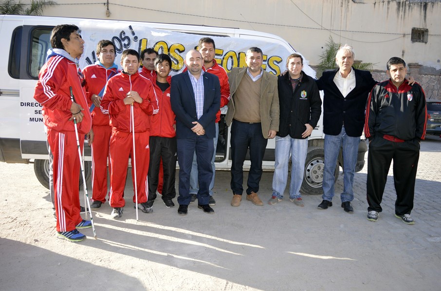 “Los Leones” representarán a La Banda en un torneo de fútbol en Salta