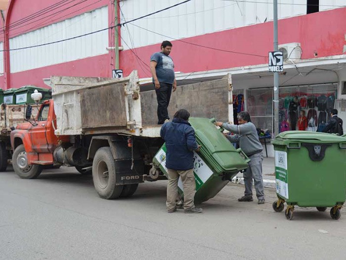 En su apuesta por una ciudad más limpia, La Banda duplica la cantidad de contenedores
