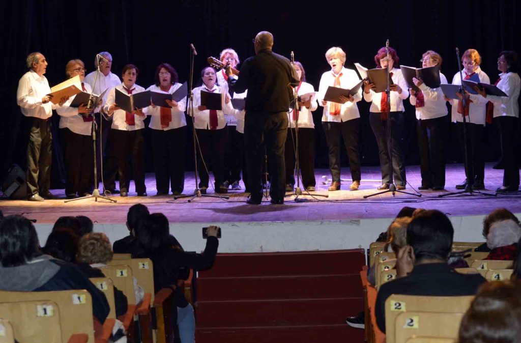 Grupos corales festejaron el Día de la Cultura Bandeña