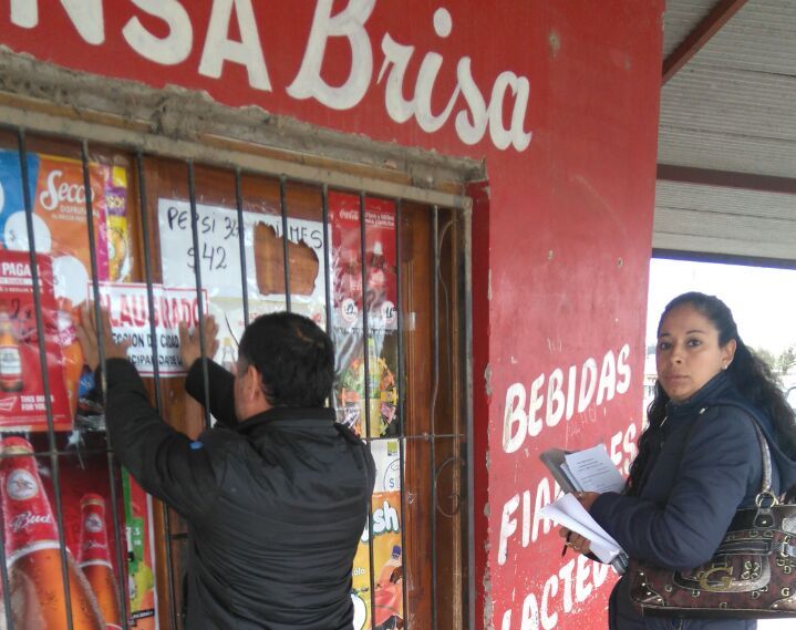 Clausuran un supermercado por vender bebidas alcohólicas a menores