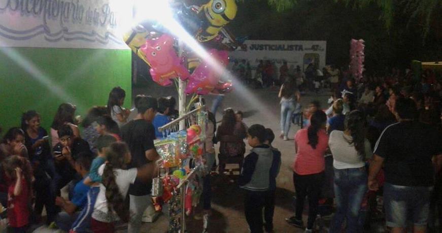 Gran fiesta en honor a las madres de La Dársena y San Ramón