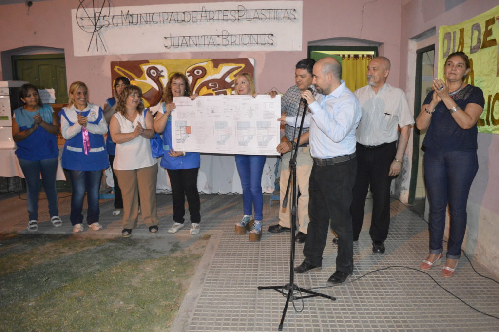 El intendente Mirolo anunció la remodelación de la Escuela de Artes Plásticas Juanita Briones