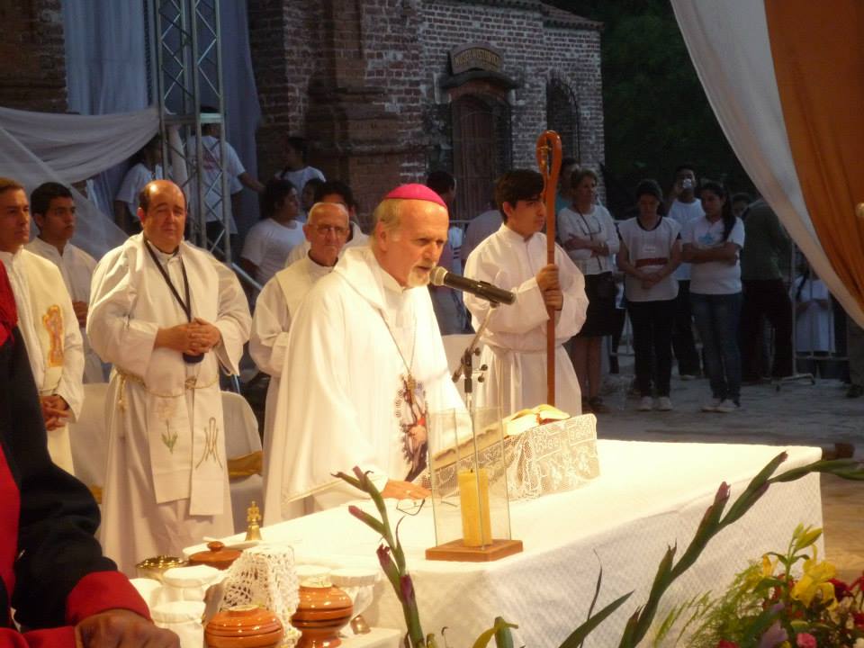 Monseñor Bokalic pidió misericordia para los pobres ante los fieles de la Virgen del Consuelo