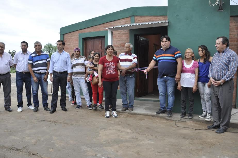 Entregaron viviendas sociales en Chaupi Pozo