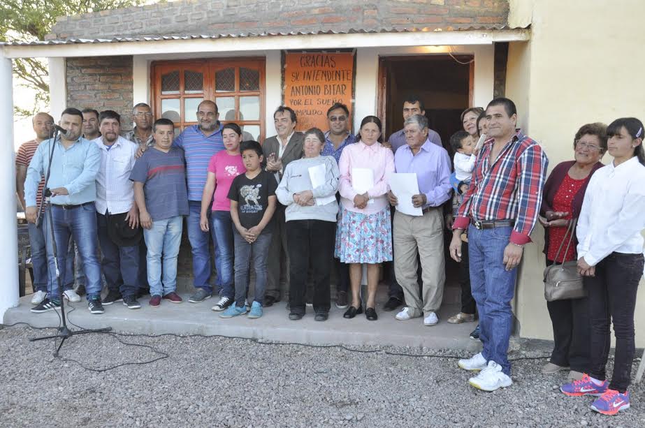 Más familias de Ojo de Agua se vieron beneficiadas con las viviendas sociales Más familias de Ojo de Agua se vieron beneficiadas con las viviendas sociales