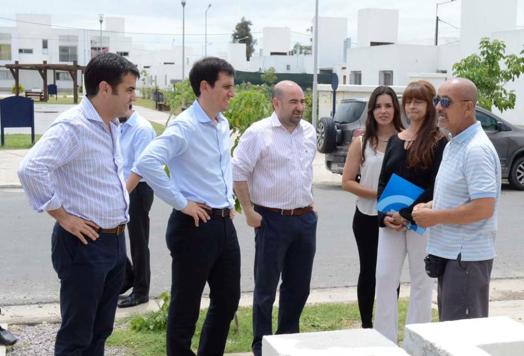 Pablo Mirolo participó de la entrega de viviendas en el barrio Procrear
