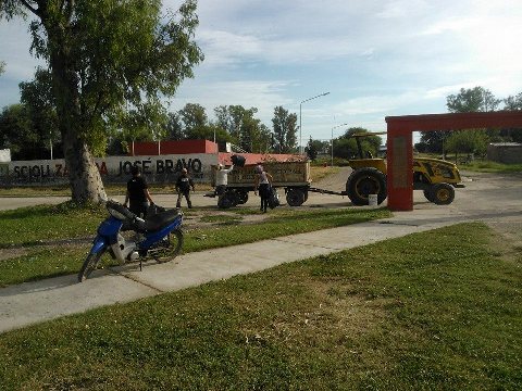 Intenso operativo de limpieza y erradicación de basurales en Beltrán