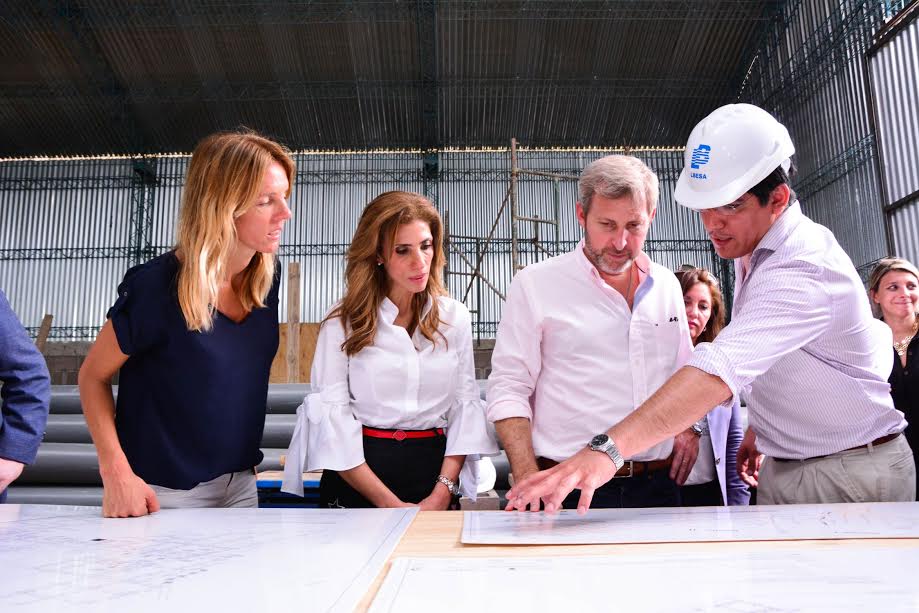 La Gobernadora y el ministro Frigerio  visitaron la obra en Colonia El Simbolar