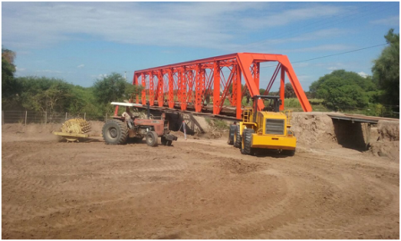 Vialidad construye puentes sobre el río Salado en el interior provincial