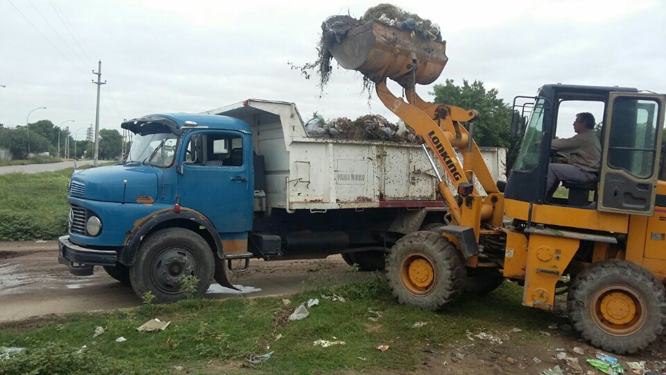Servicios Públicos realizó operativos integrales en los barrios Río Dulce y El Tuscal