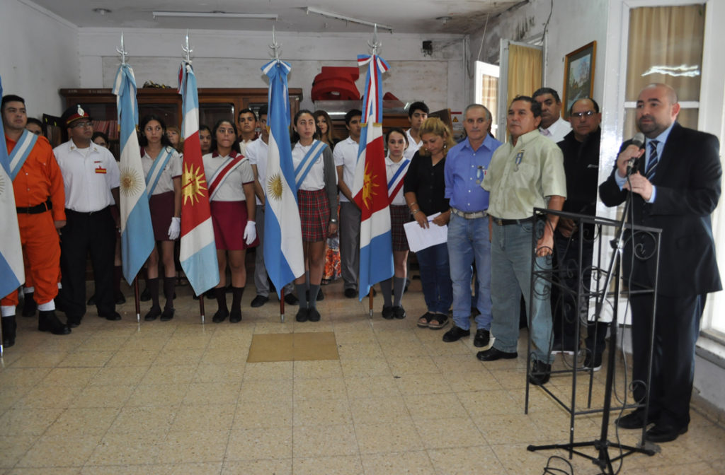 Emotiva conmemoración  por el Día del Veterano y los Caídos en la Guerra de Malvinas en La Banda