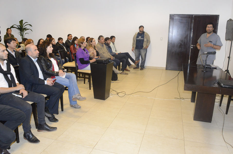 Funcionarios y empleados se capacitan con el objetivo de convertir a La Banda en un “municipio saludable” Funcionarios y empleados se capacitan con el objetivo de convertir a La Banda en un “municipio saludable”
