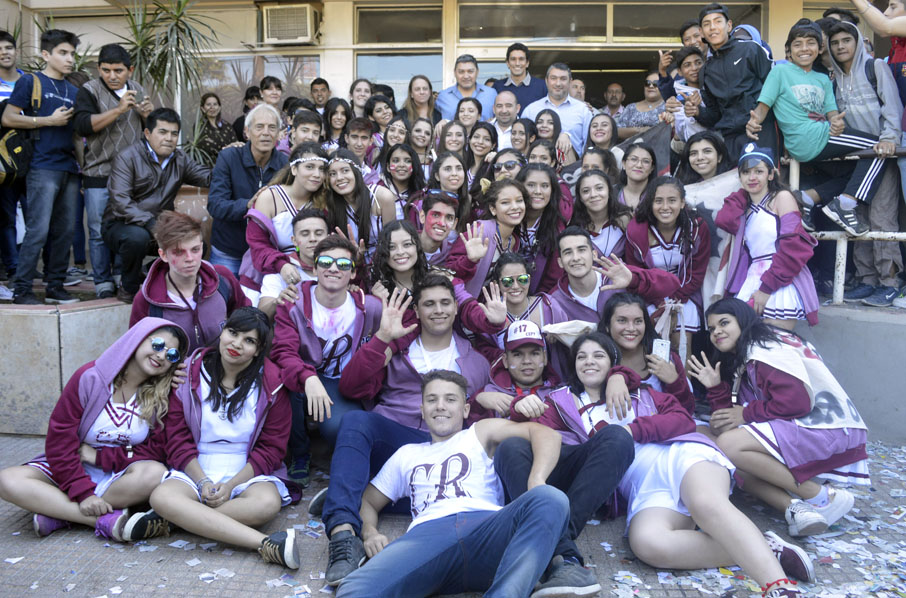 El Ejecutivo bandeño coordina acciones para garantizar la seguridad de los alumnos en la presentación de las camperas El Ejecutivo bandeño coordina acciones para garantizar la seguridad de los alumnos en la presentación de las camperas