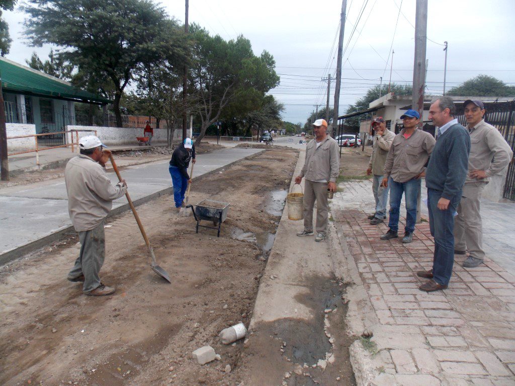 El plan de pavimentación y mejoramiento de calles sigue adelante en Clodomira