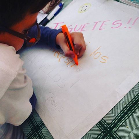 Tiene 9 años y donó sus juguetes “a papás de niños que no pueden comprarlos” Tiene 9 años y donó sus juguetes “a papás de niños que no pueden comprarlos”