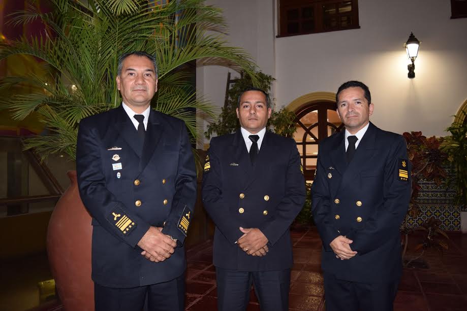 Delegados de la Armada Argentina ofrecen sus propuestas educativas en Santiago