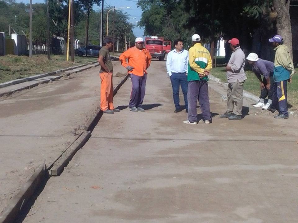 Avanzan el plan de urbanización de calles de tierra en barrios de Beltrán Avanzan el plan de urbanización de calles de tierra en barrios de Beltrán