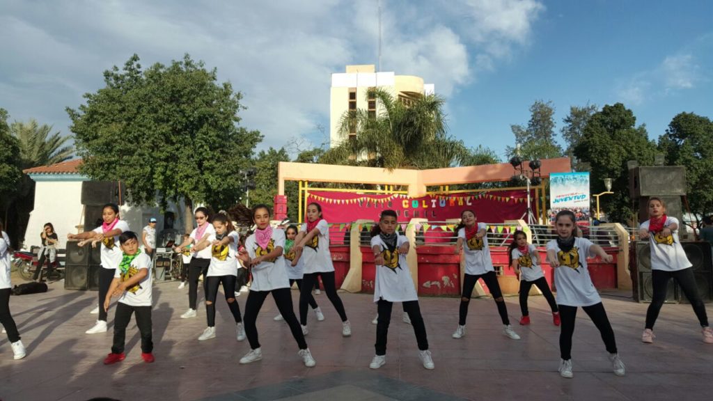 La tercera edición del  “Patio Cultural” fue un éxito en la Plaza Belgrano
