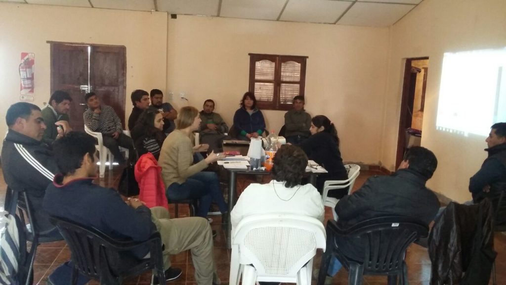 Nación evalúa financiamiento a pequeños productores sobre la base de sus buenos antecedentes Nación evalúa financiamiento a pequeños productores sobre la base de sus buenos antecedentes