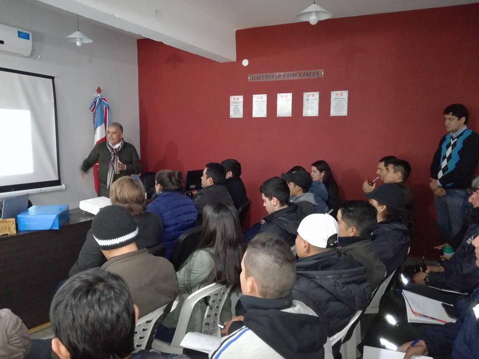 Capacitan en seguridad vial a personal de Bandera y Santa Fe