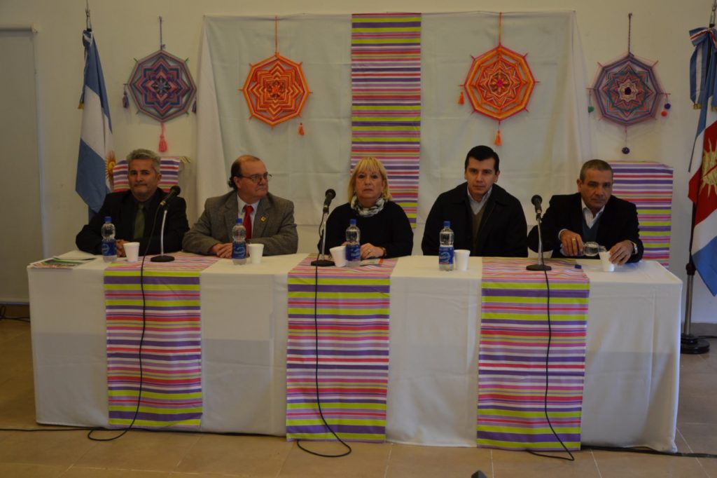 En Humanidades destacaron el rol de las cooperativas en el desarrollo de la economía