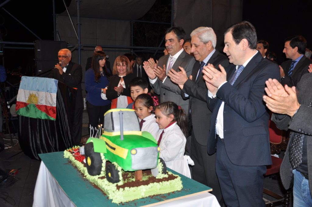 En su aniversario, se anunció la construcción de la terminal de ómnibus para Fernández