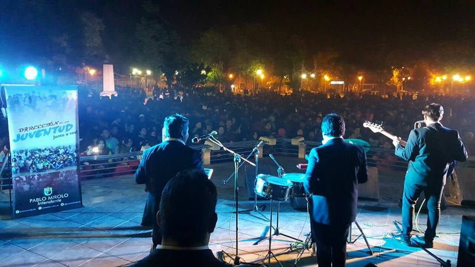 Los jóvenes bandeños celebrarán con Kalama, Cali y La Banda Ulisera