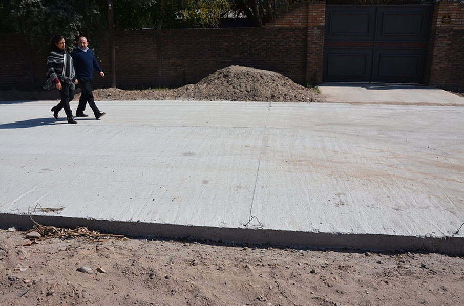 La pavimentación de calles en el barrio El Bosque, a punto de concluir