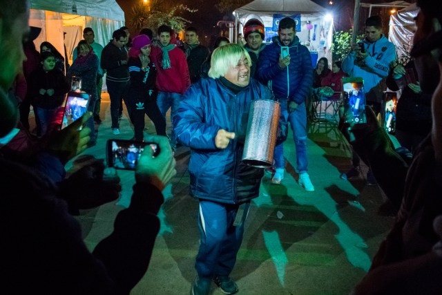 Ante cientos de personas, Jean Carlos anunció que financiará el primer disco de “Coo”