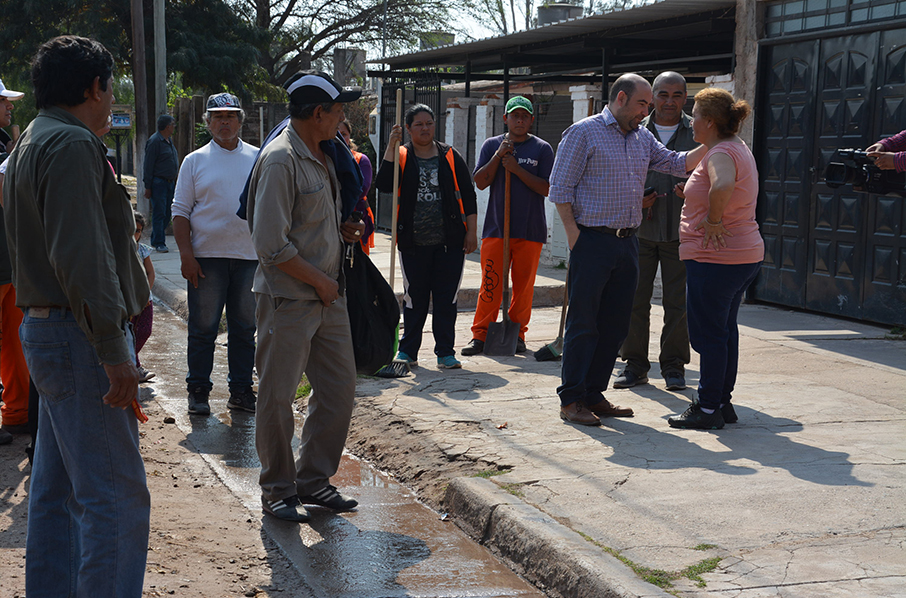 Mirolo supervisó operativos de limpieza integral en dos barrios Mirolo supervisó operativos de limpieza integral en dos barrios