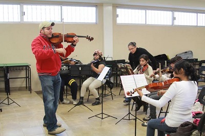 Llamado para cubrir cargo de maestros de música Llamado para cubrir cargo de maestros de música