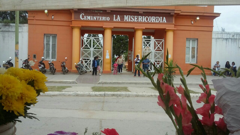 Suspenden trabajos de refacción y construcción particulares en el Cementerio La Misericordia